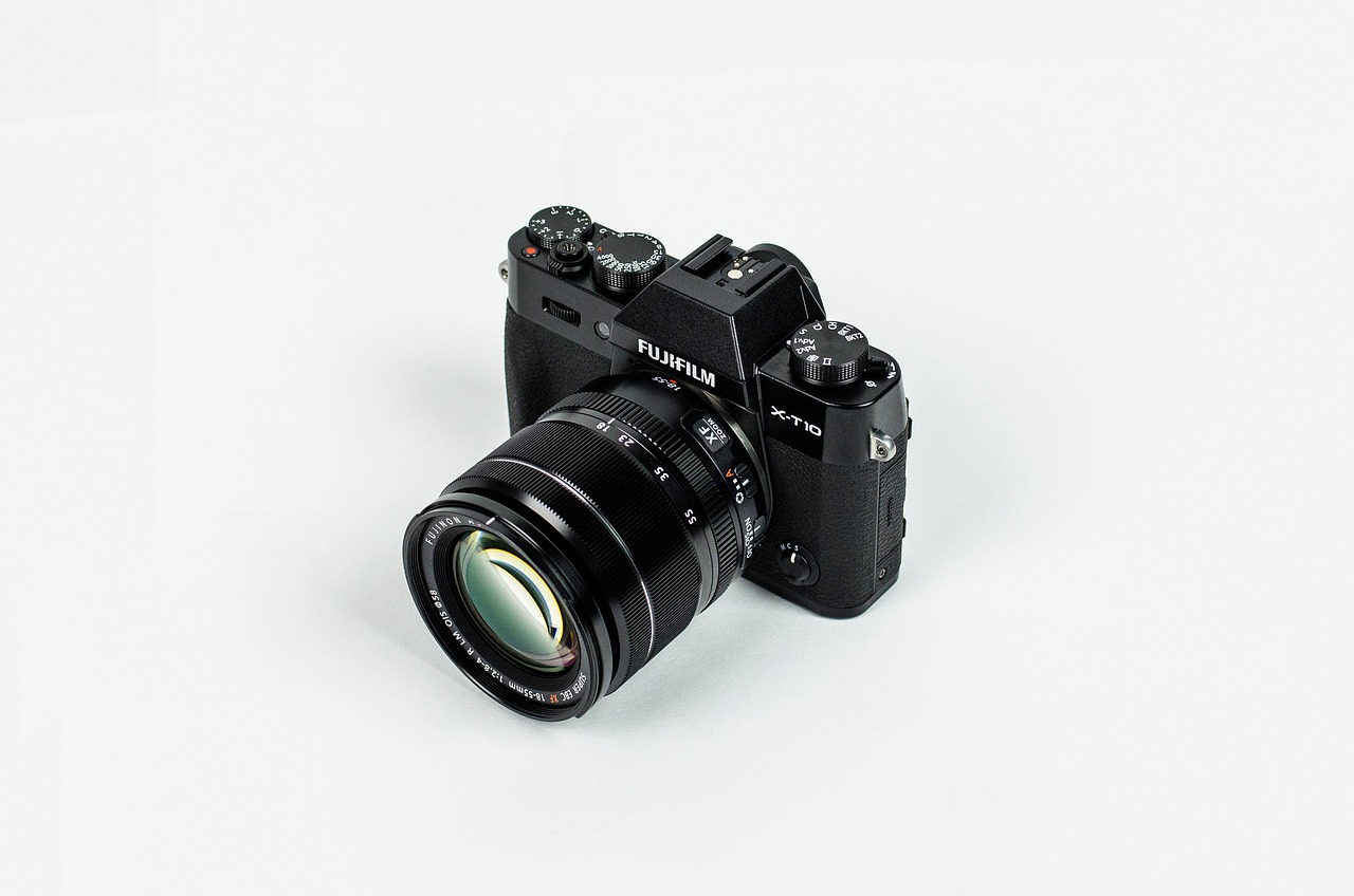 Camera, digital, photography — Big Data Marketing Offers Critical Insight-But a Distributed Marketing Technology Is Key to Su