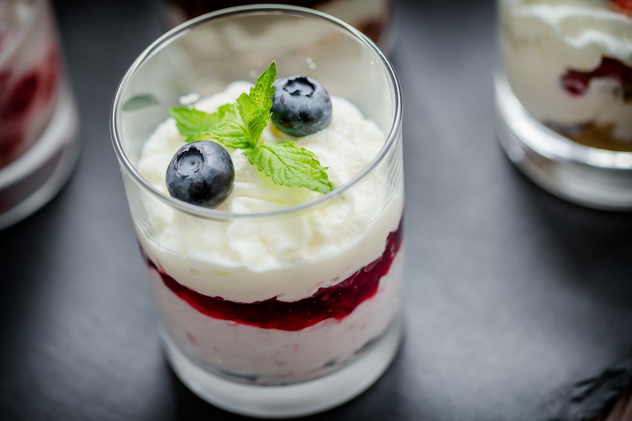 Glass, dessert, blueberries — Food Images Supporting Creative Agencies With Reliable, Professional Assets