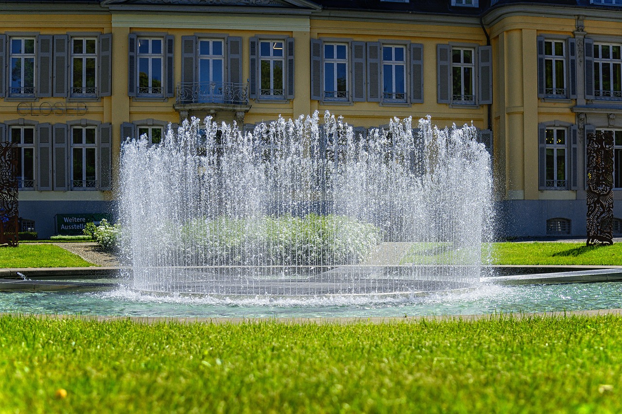 Fountain, fontaine, water feature — Take Your Business to the Next Level With Effective Facebook Ads